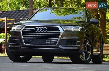 Позашляховик / Кросовер Audi Q7 2015 в Трускавці