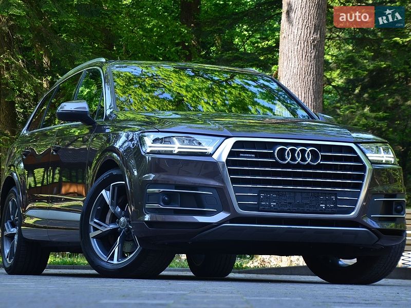 Позашляховик / Кросовер Audi Q7 2015 в Трускавці