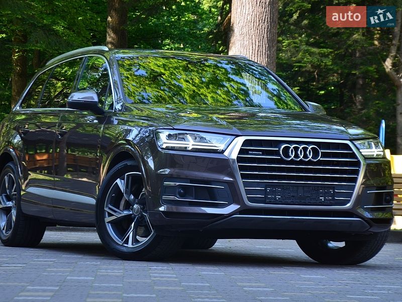 Позашляховик / Кросовер Audi Q7 2015 в Трускавці