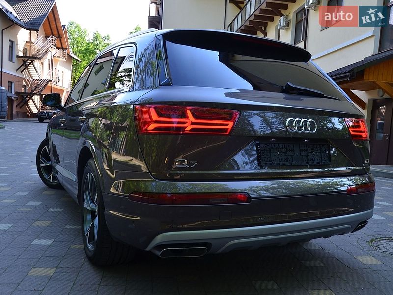 Позашляховик / Кросовер Audi Q7 2015 в Трускавці