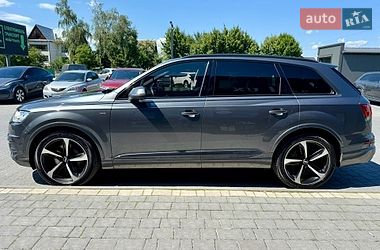 Позашляховик / Кросовер Audi Q7 2016 в Івано-Франківську