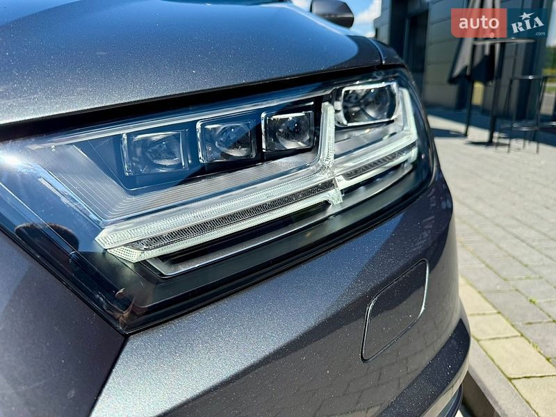 Позашляховик / Кросовер Audi Q7 2016 в Івано-Франківську