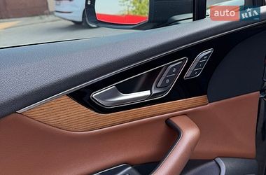 Позашляховик / Кросовер Audi Q7 2017 в Володимирі