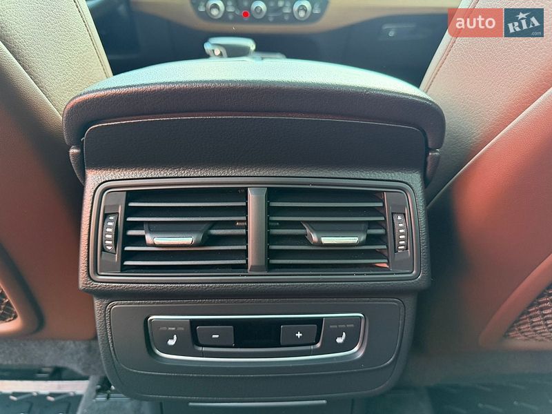 Позашляховик / Кросовер Audi Q7 2017 в Володимирі