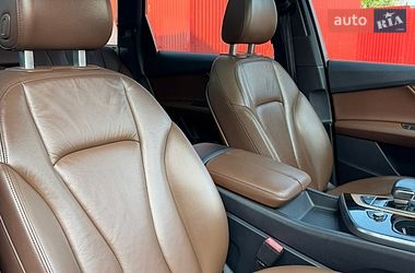 Позашляховик / Кросовер Audi Q7 2017 в Володимирі