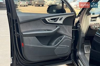 Позашляховик / Кросовер Audi Q7 2015 в Києві фото 10 Позашляховик / Кросовер Audi Q7 2015 в Києві