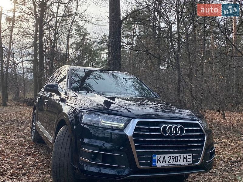 Внедорожник / Кроссовер Audi Q7 2017 в Киеве