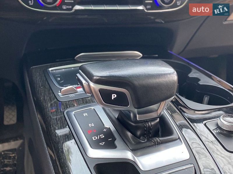 Внедорожник / Кроссовер Audi Q7 2017 в Киеве
