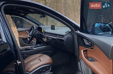 Внедорожник / Кроссовер Audi Q7 2017 в Киеве