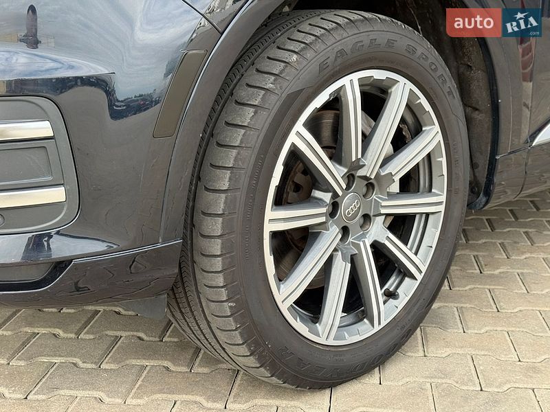 Внедорожник / Кроссовер Audi Q7 2017 в Ковеле