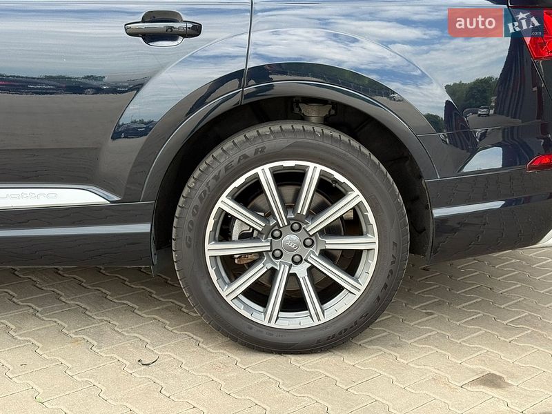 Внедорожник / Кроссовер Audi Q7 2017 в Ковеле