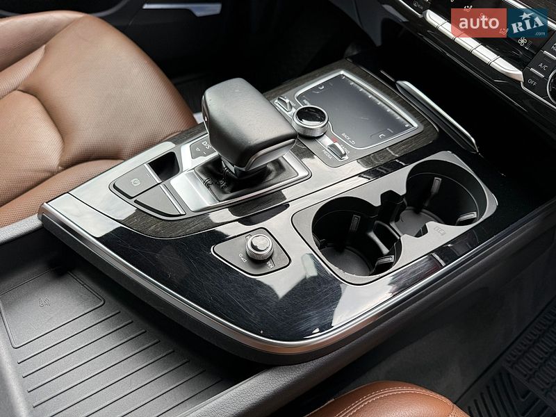 Внедорожник / Кроссовер Audi Q7 2017 в Ковеле