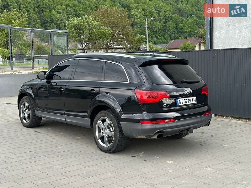 Внедорожник / Кроссовер Audi Q7 2013 в Надворной
