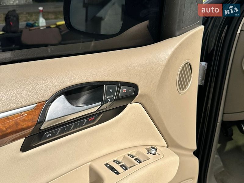 Внедорожник / Кроссовер Audi Q7 2013 в Надворной