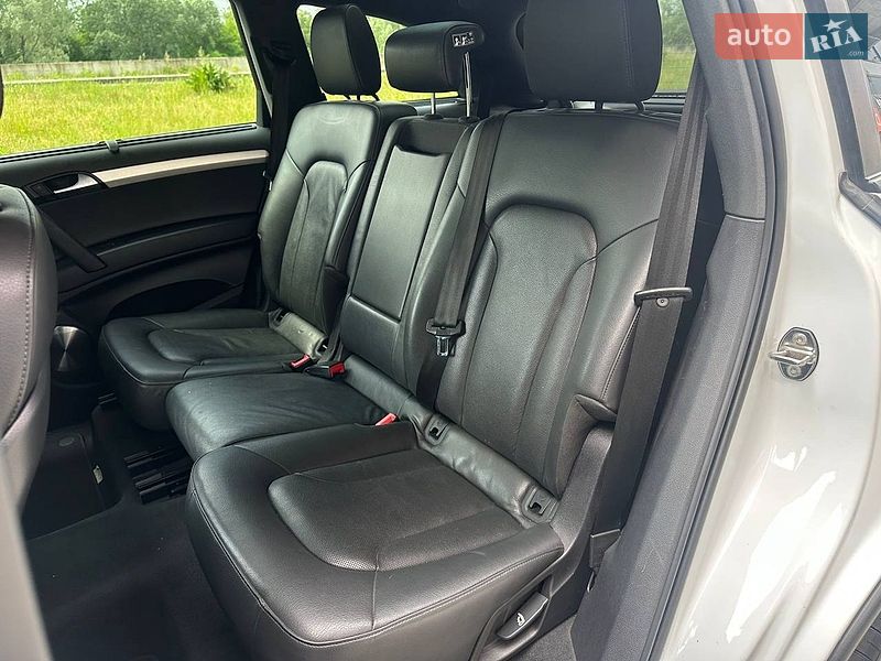 Позашляховик / Кросовер Audi Q7 2013 в Києві
