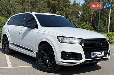 Внедорожник / Кроссовер Audi Q7 2016 в Киеве