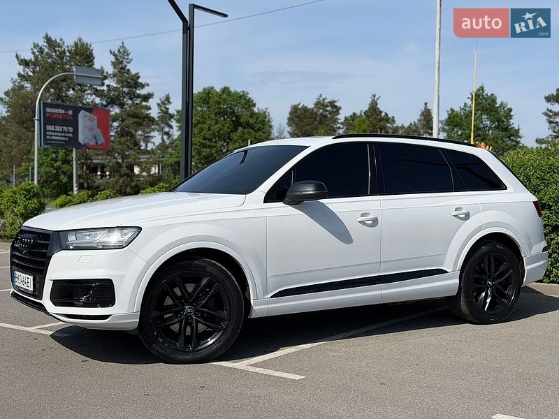 Внедорожник / Кроссовер Audi Q7 2016 в Киеве
