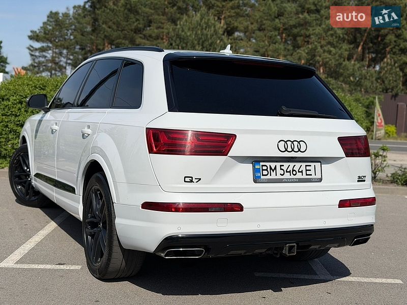 Внедорожник / Кроссовер Audi Q7 2016 в Киеве
