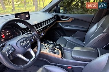 Внедорожник / Кроссовер Audi Q7 2016 в Киеве