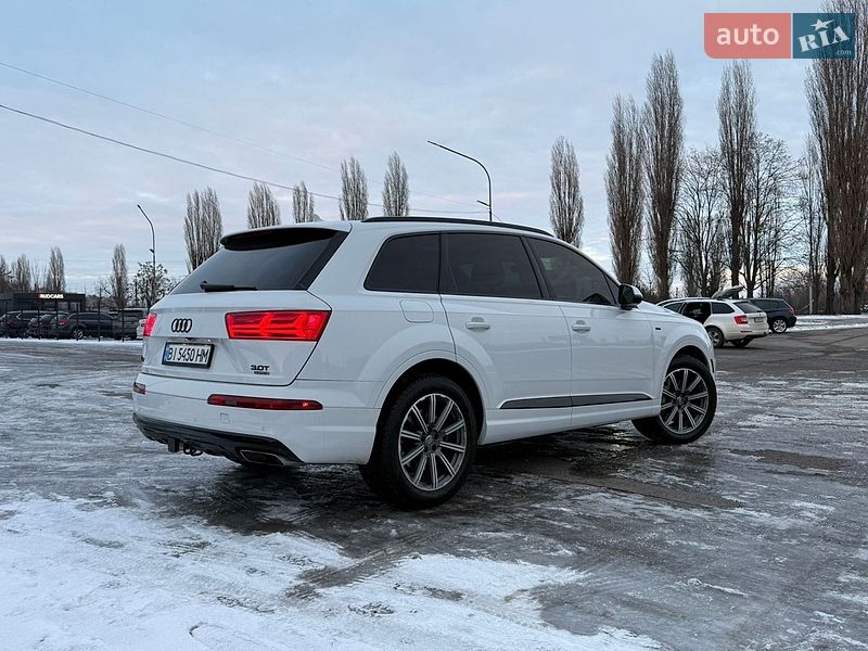 Позашляховик / Кросовер Audi Q7 2016 в Кременчуці