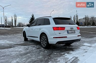 Позашляховик / Кросовер Audi Q7 2016 в Кременчуці