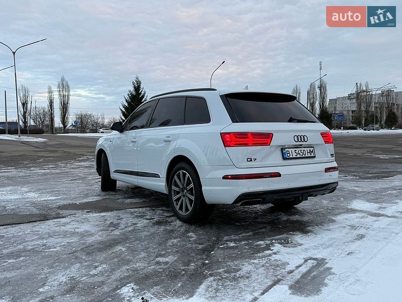 Позашляховик / Кросовер Audi Q7 2016 в Кременчуці