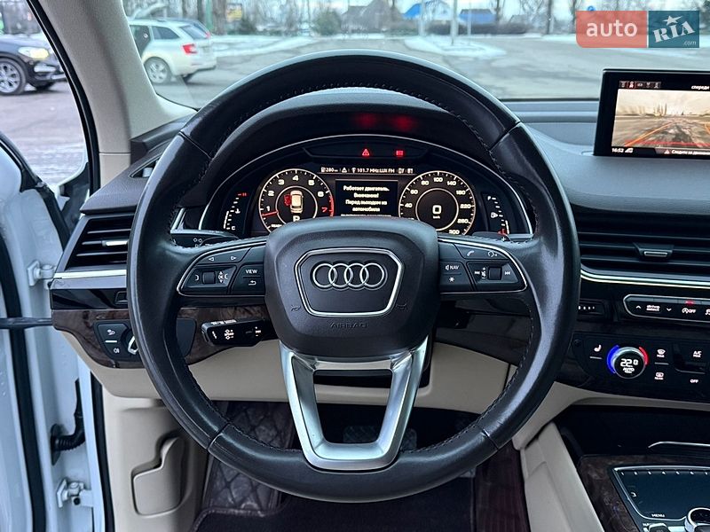 Позашляховик / Кросовер Audi Q7 2016 в Кременчуці