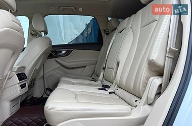 Позашляховик / Кросовер Audi Q7 2016 в Кременчуці