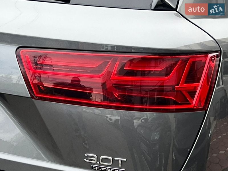 Позашляховик / Кросовер Audi Q7 2017 в Одесі