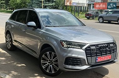 Позашляховик / Кросовер Audi Q7 2022 в Ужгороді