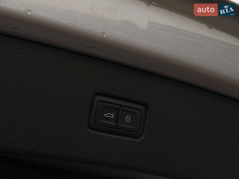 Позашляховик / Кросовер Audi Q7 2015 в Києві фото 30 Позашляховик / Кросовер Audi Q7 2015 в Києві