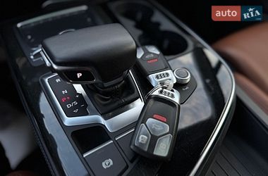 Внедорожник / Кроссовер Audi Q7 2016 в Луцке