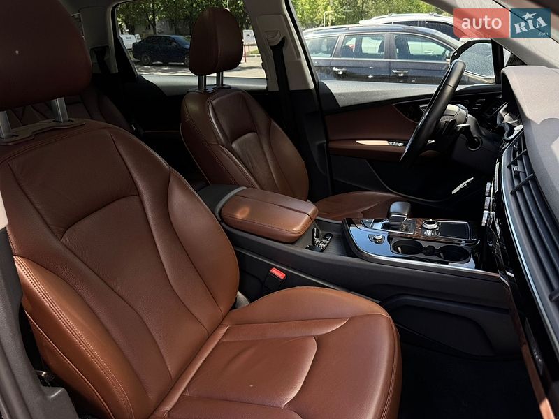 Позашляховик / Кросовер Audi Q7 2016 в Дніпрі