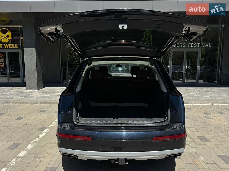 Позашляховик / Кросовер Audi Q7 2016 в Дніпрі