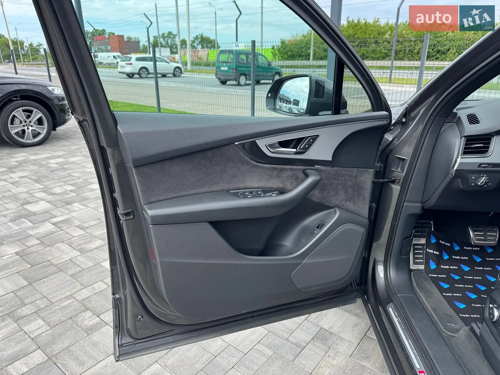 2018 Audi Q7 - мініатюра 13
