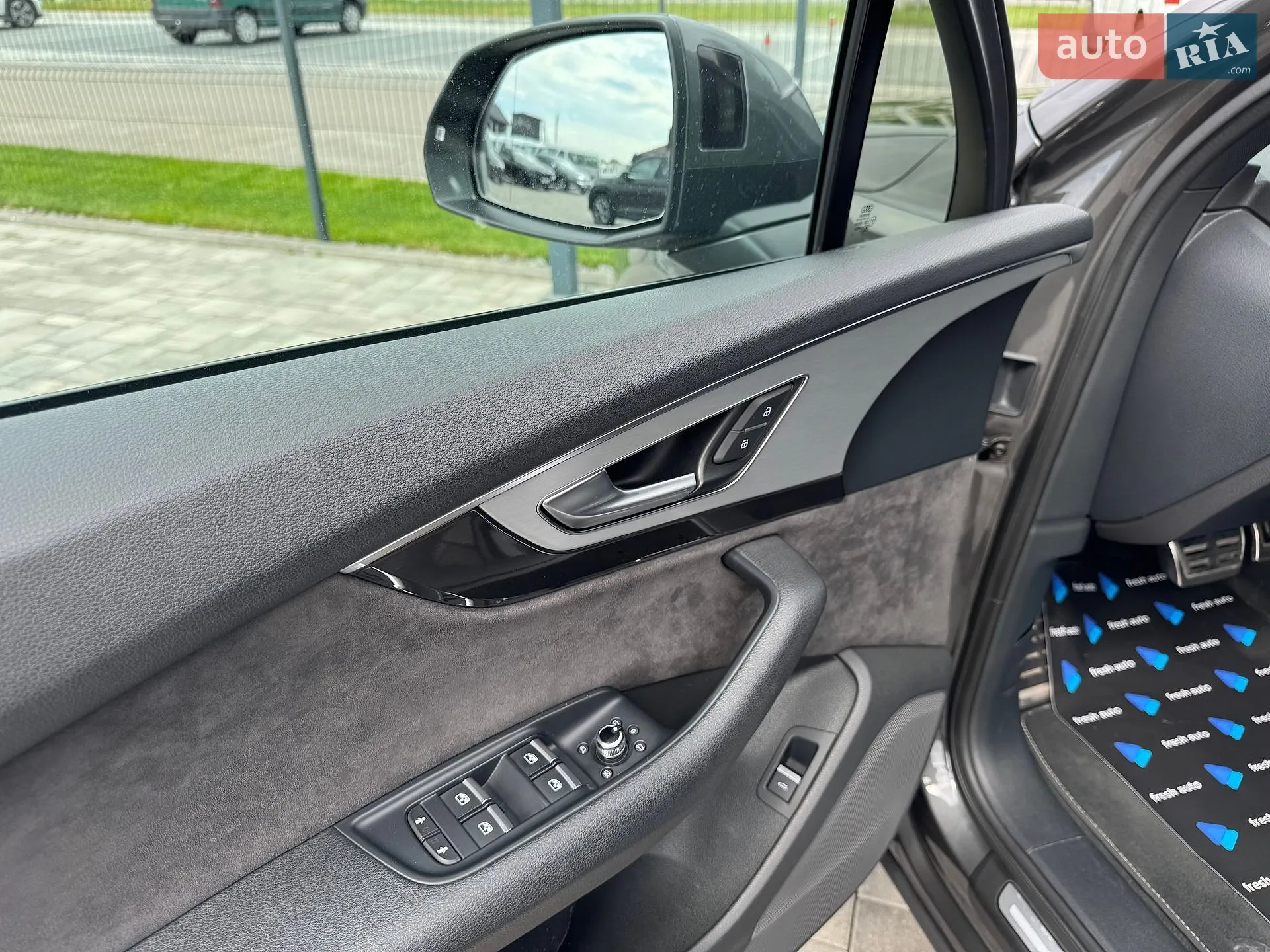 2018 Audi Q7 - мініатюра 14