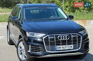 Позашляховик / Кросовер Audi Q7 2020 в Києві