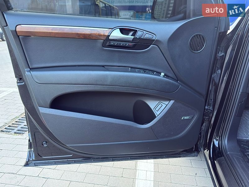 Внедорожник / Кроссовер Audi Q7 2014 в Броварах