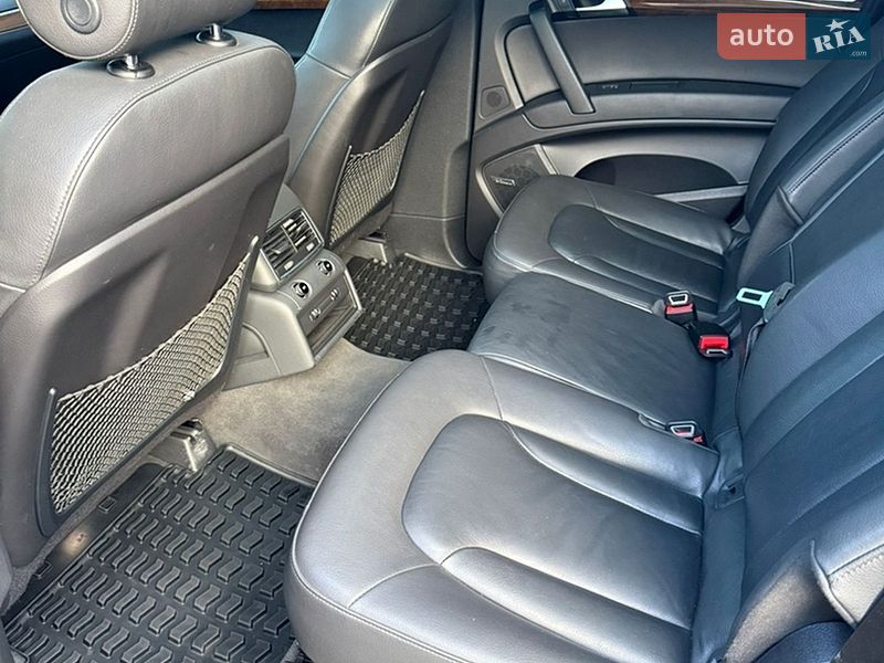 Внедорожник / Кроссовер Audi Q7 2014 в Броварах