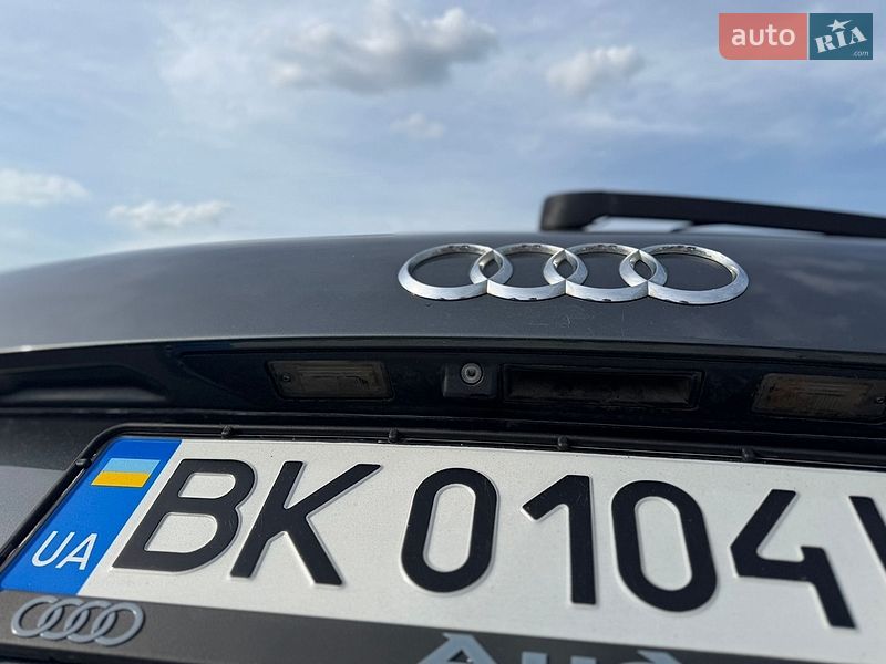 Внедорожник / Кроссовер Audi Q7 2012 в Сарнах