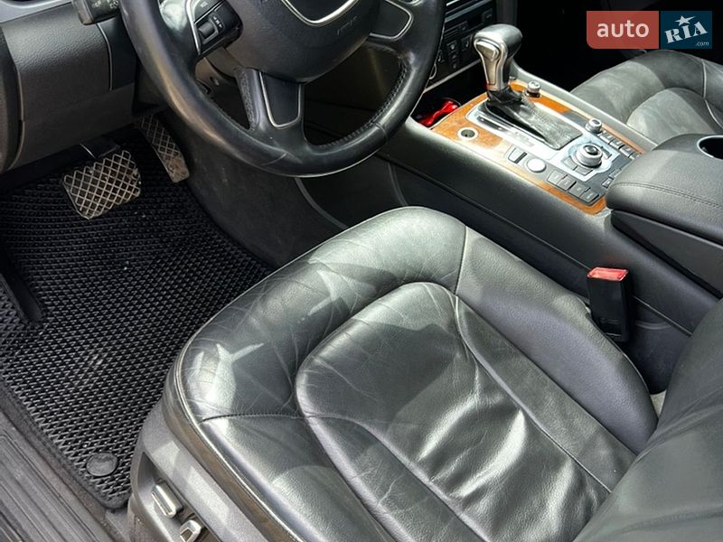 Внедорожник / Кроссовер Audi Q7 2013 в Снигиревке