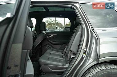 Внедорожник / Кроссовер Audi Q7 2020 в Черновцах