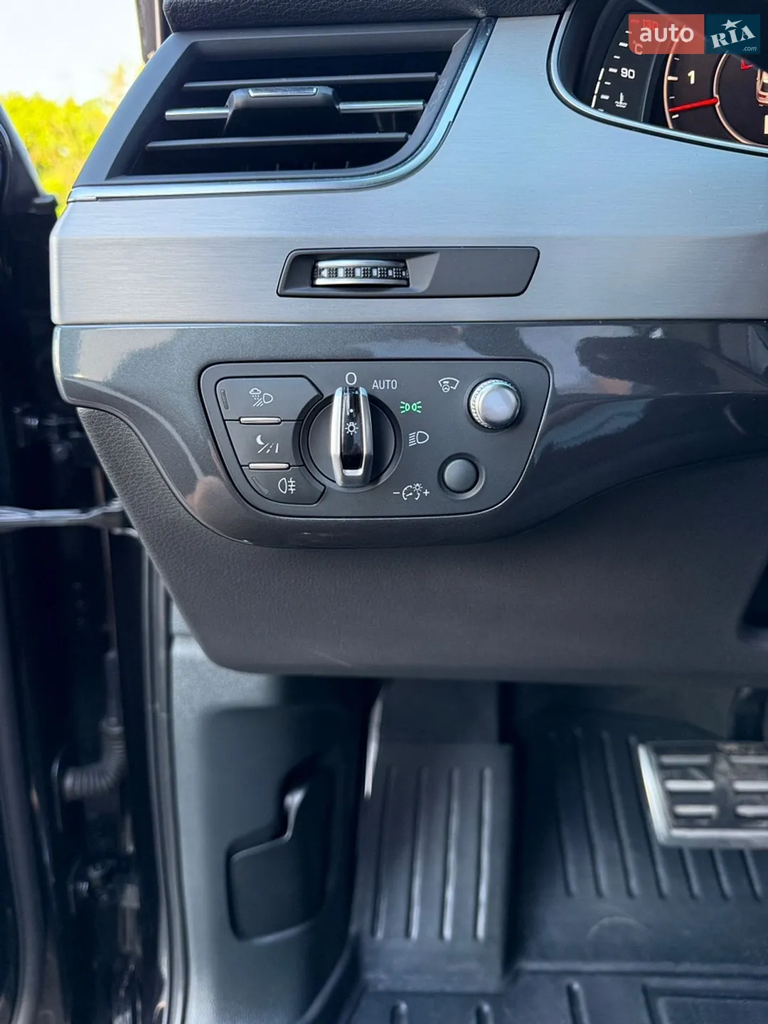 2016 Audi Q7 - мініатюра 18