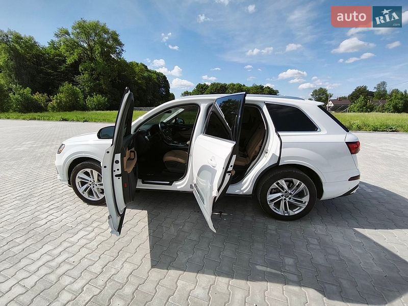 Внедорожник / Кроссовер Audi Q7 2020 в Тернополе