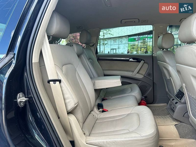 Внедорожник / Кроссовер Audi Q7 2012 в Киеве