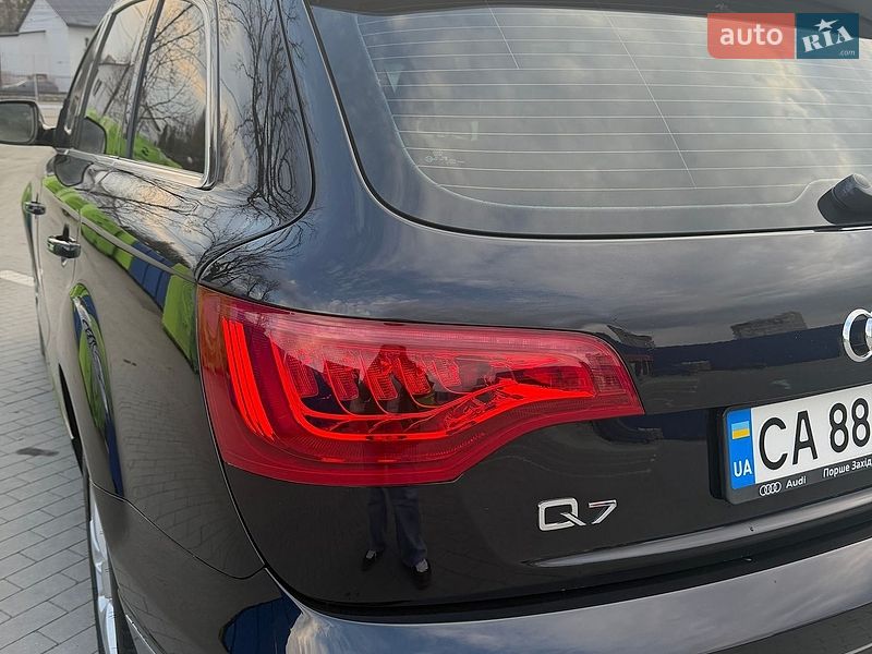 Внедорожник / Кроссовер Audi Q7 2012 в Умани