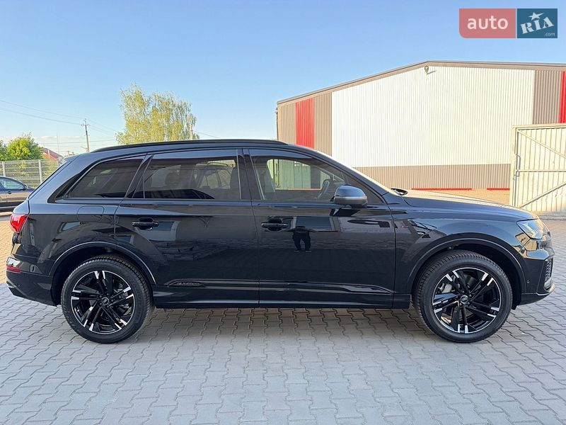 Внедорожник / Кроссовер Audi Q7 2023 в Луцке