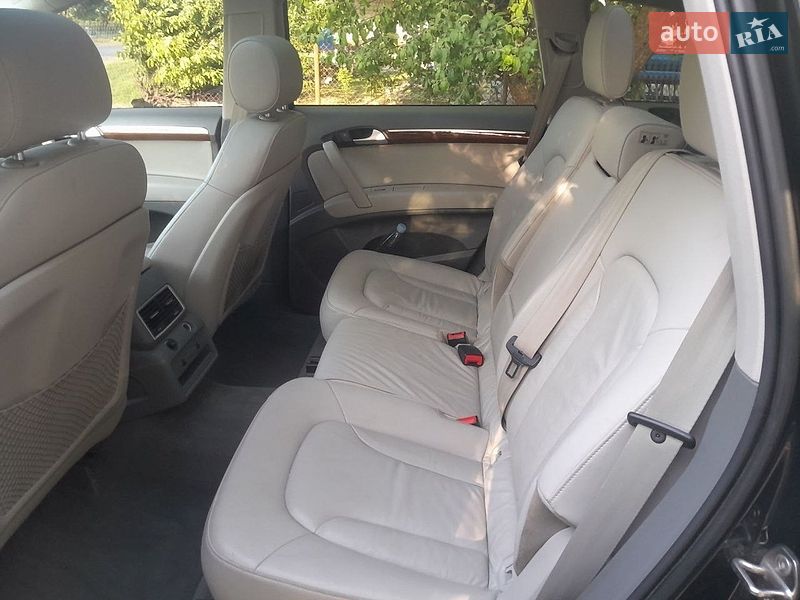 Внедорожник / Кроссовер Audi Q7 2015 в Владимире