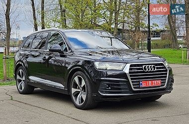 Внедорожник / Кроссовер Audi Q7 2015 в Киеве