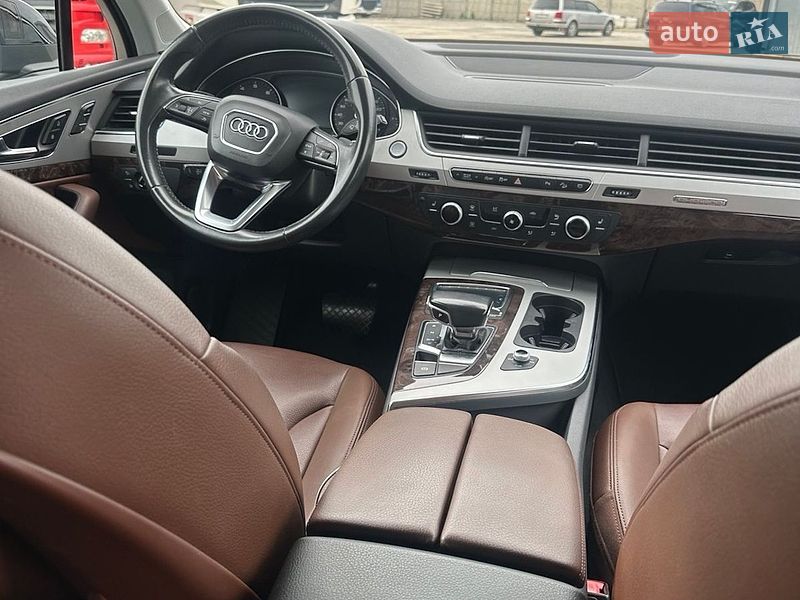 Внедорожник / Кроссовер Audi Q7 2017 в Владимире